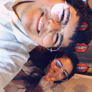 Meet your Posher, Yari